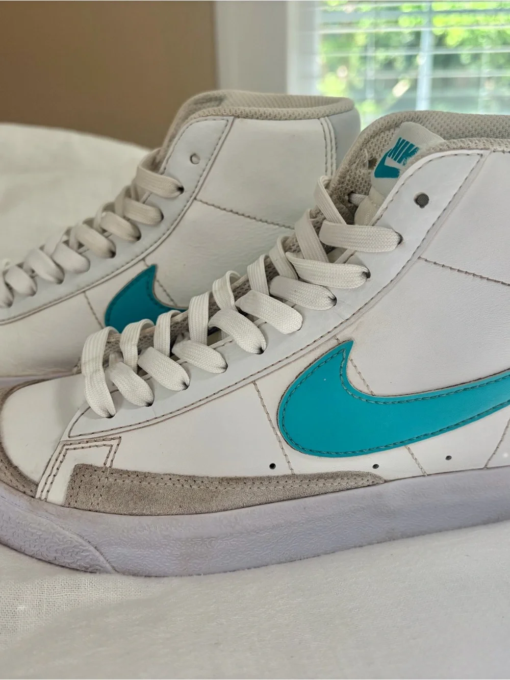 Nike White High-Top Blazer 77